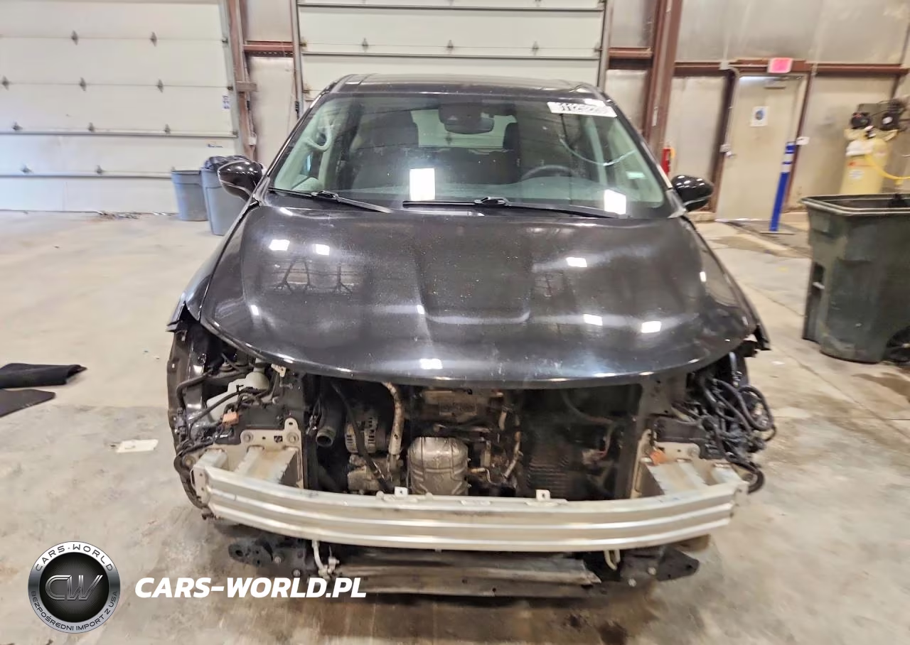 2023 Chrysler Pacifica Touring L VIN:2C4RC1BG5PR627310 - 5