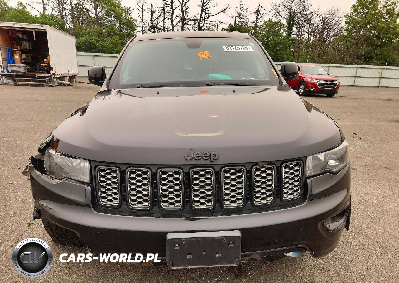 2018 Jeep Grand Cherokee Laredo VIN:1C4RJFAG2JC445679 - 5