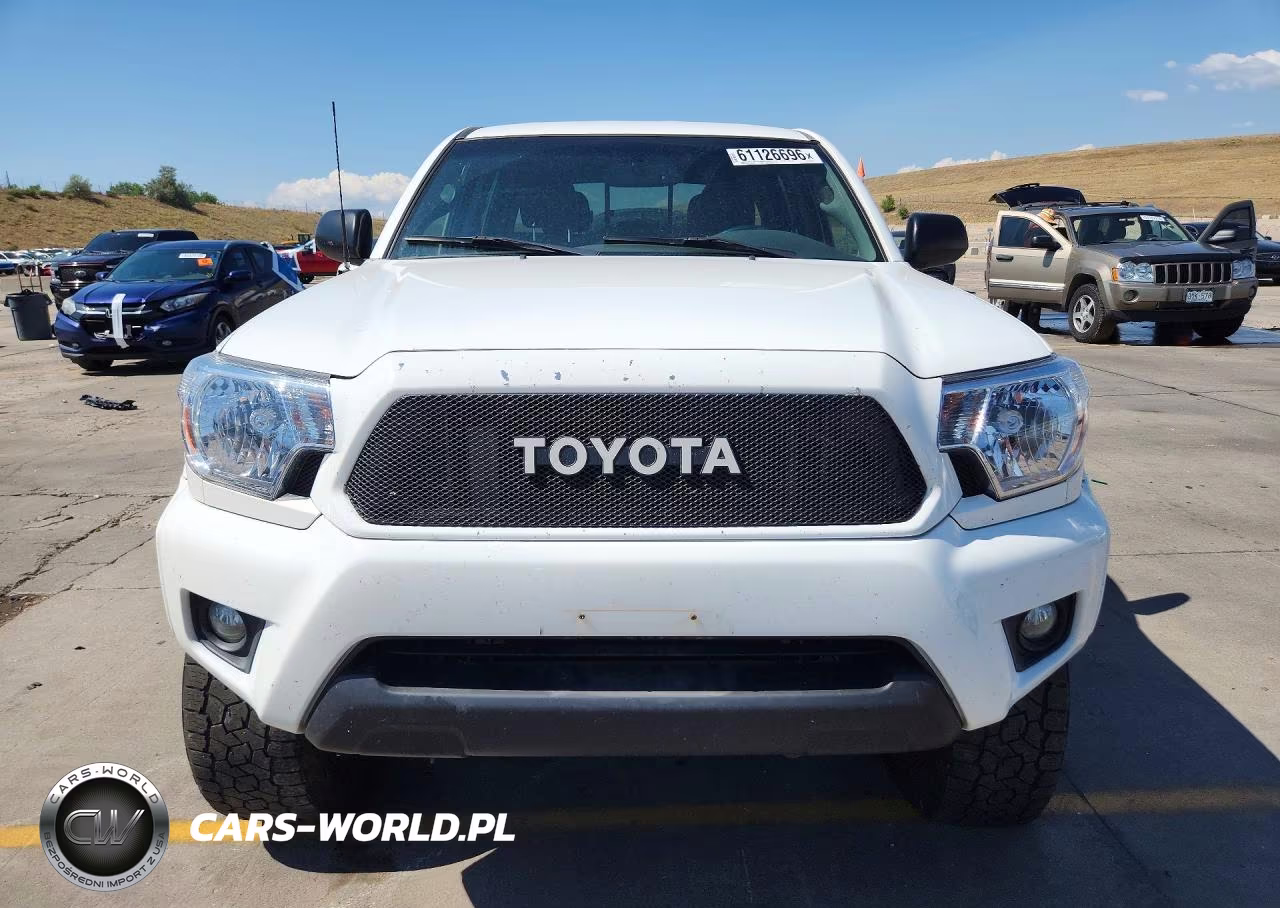 2012 Toyota Tacoma Double Cab VIN:5TFLU4EN2CX040556 - 5