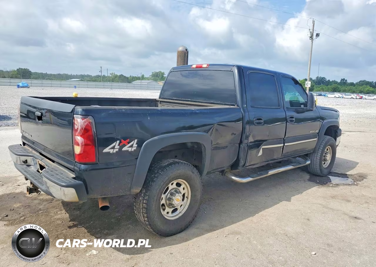 2004 Chevrolet Silverado K2500 Heavy Duty VIN:1GCHK23U24F107934 - 3