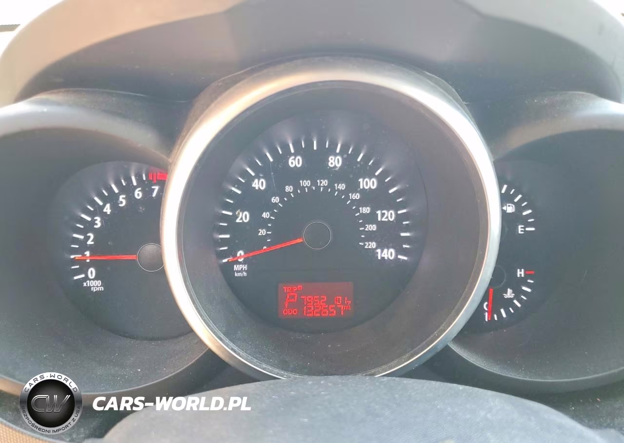 2012 Kia Soul + VIN:KNDJT2A67C7481659 - 9