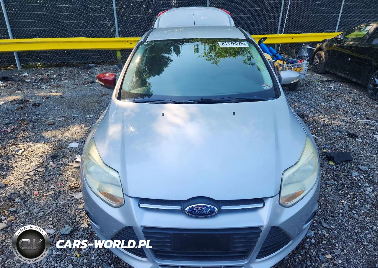 2014 Ford Focus Se VIN:1FADP3F20EL259817 - 5