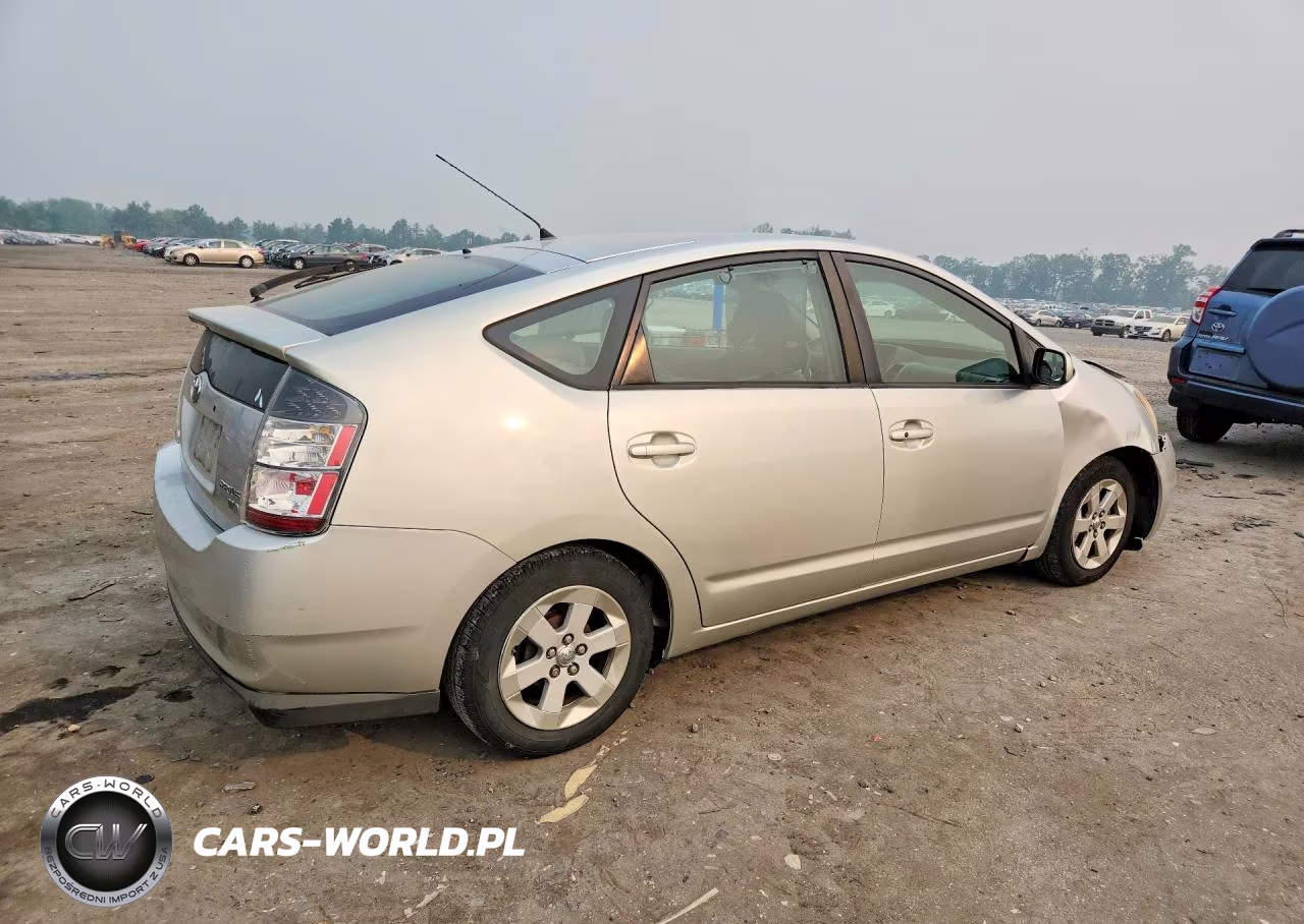 2004 Toyota Prius Base VIN:JTDKB20U040011457 - 3