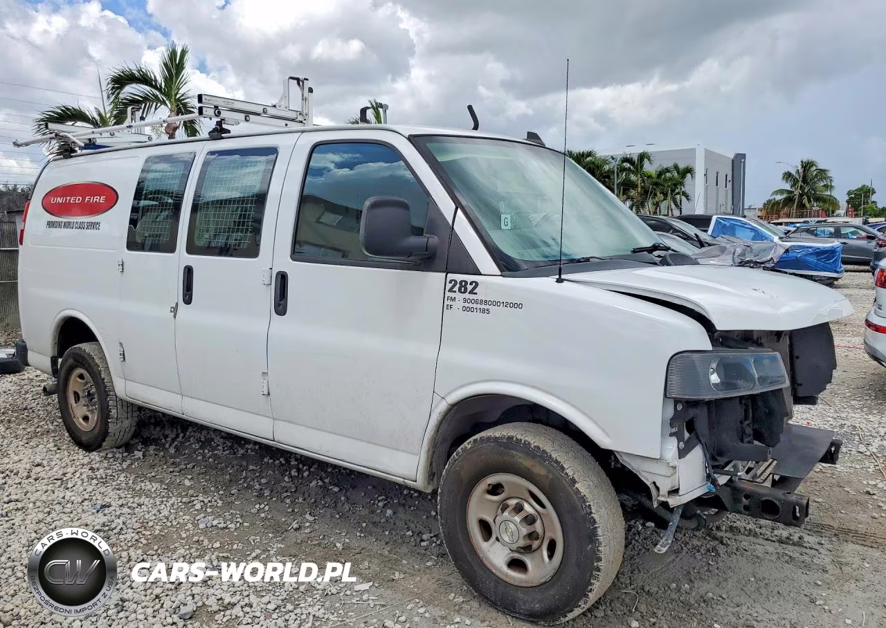 2021 Chevrolet Express G2500 VIN:1GCWGAFP5M1303789 - 4