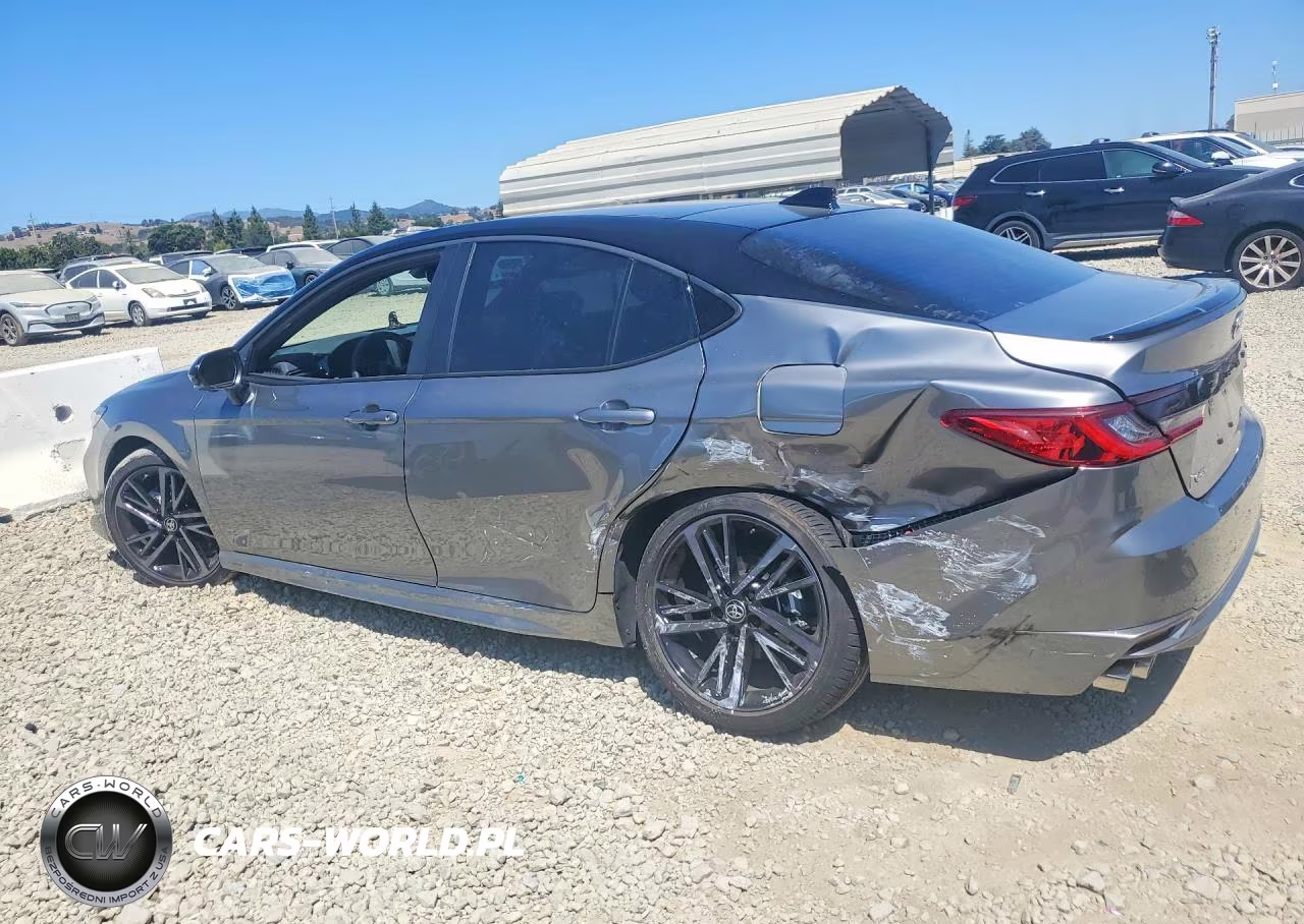 2026 Toyota Camry Xse VIN:4T1DAACKXTU322672 - 2
