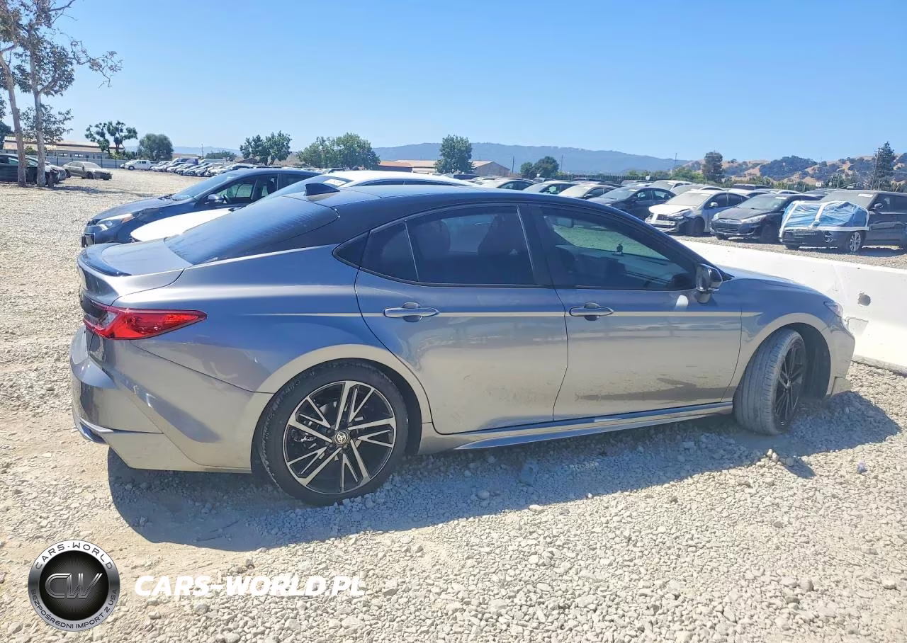 2026 Toyota Camry Xse VIN:4T1DAACKXTU322672 - 3