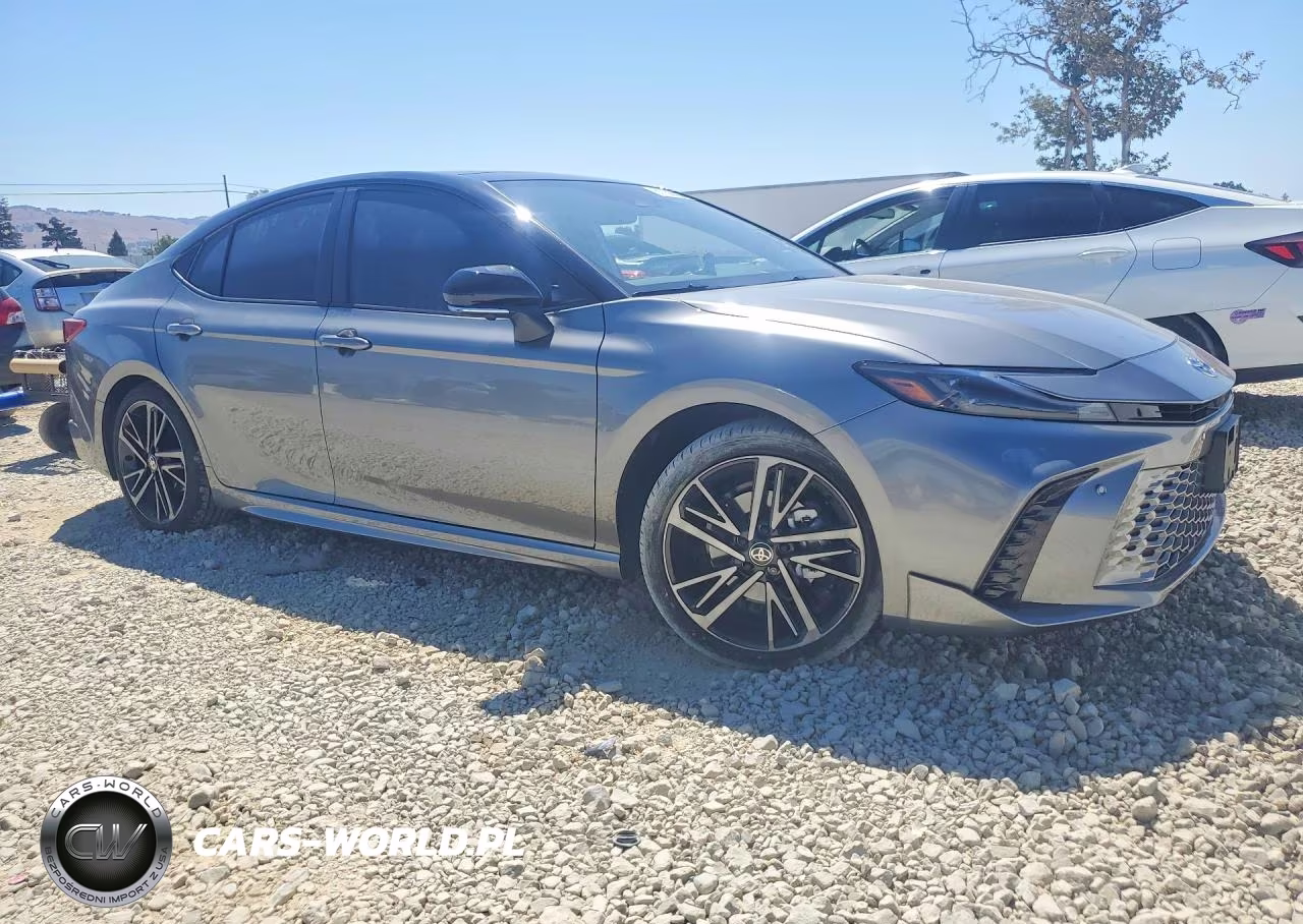 2026 Toyota Camry Xse VIN:4T1DAACKXTU322672 - 4