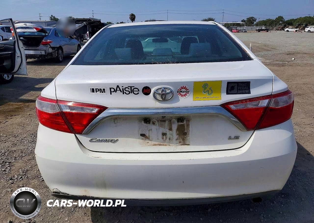 2016 Toyota Camry Le VIN:4T1BF1FK2GU239795 - 6