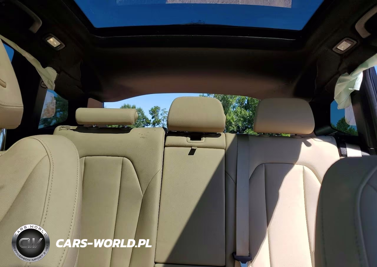 2019 BMW X3 xDrive30I VIN:5UXTR9C56KLR06765 - 10