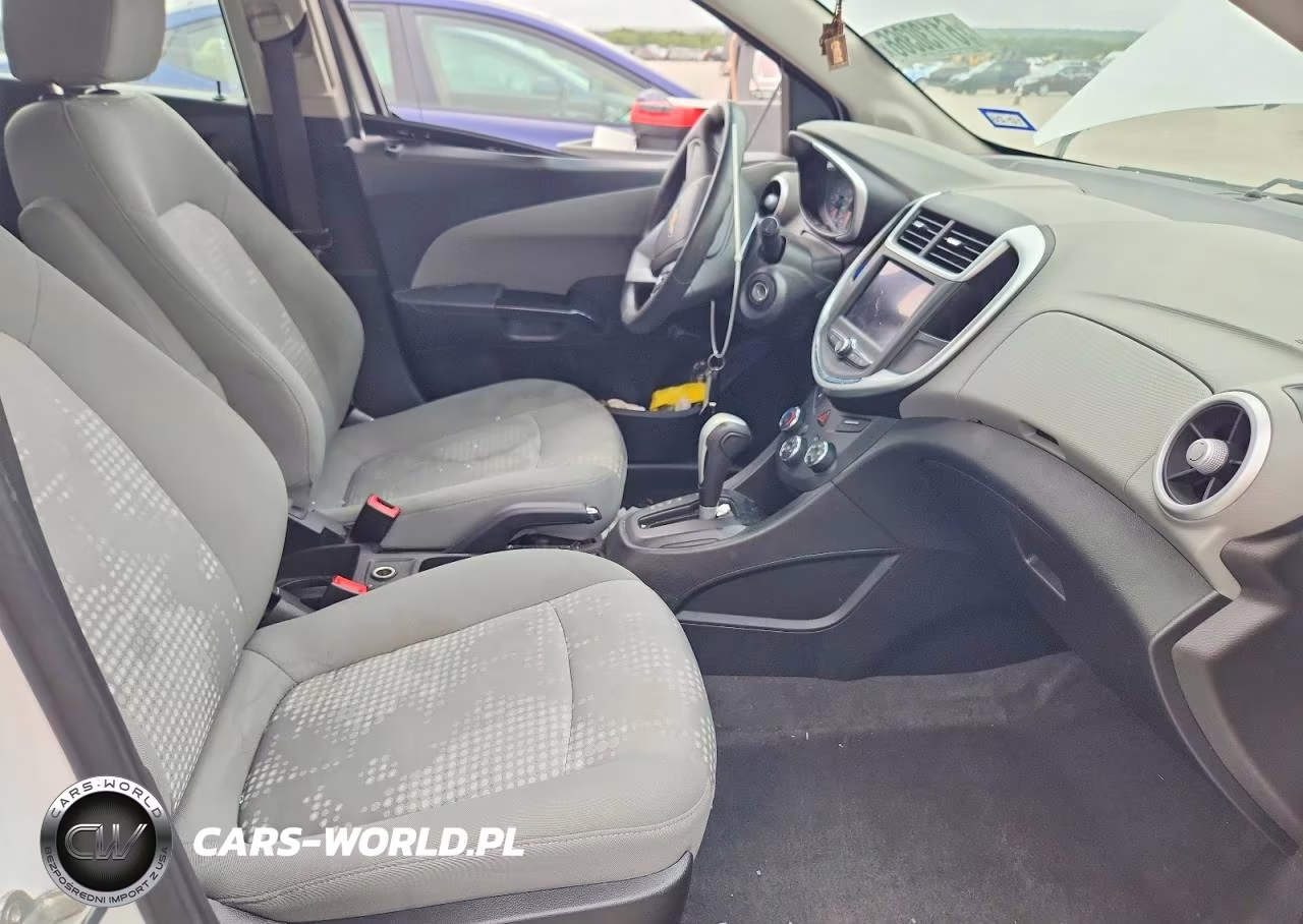 2020 Chevrolet Sonic VIN:1G1JG6SB3L4111990 - 7