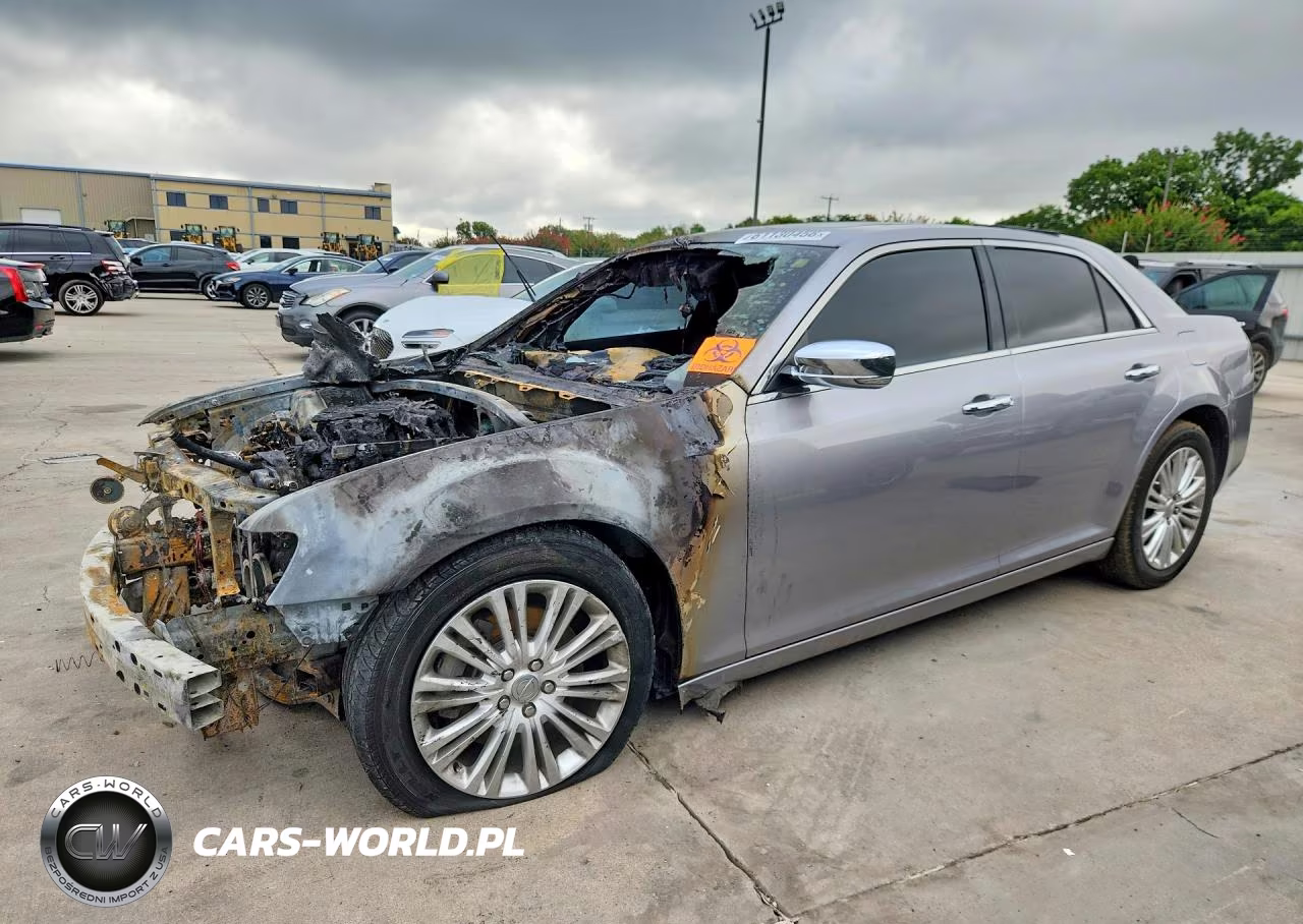 2014 Chrysler 300C VIN:2C3CCAKT6EH273386 - 1