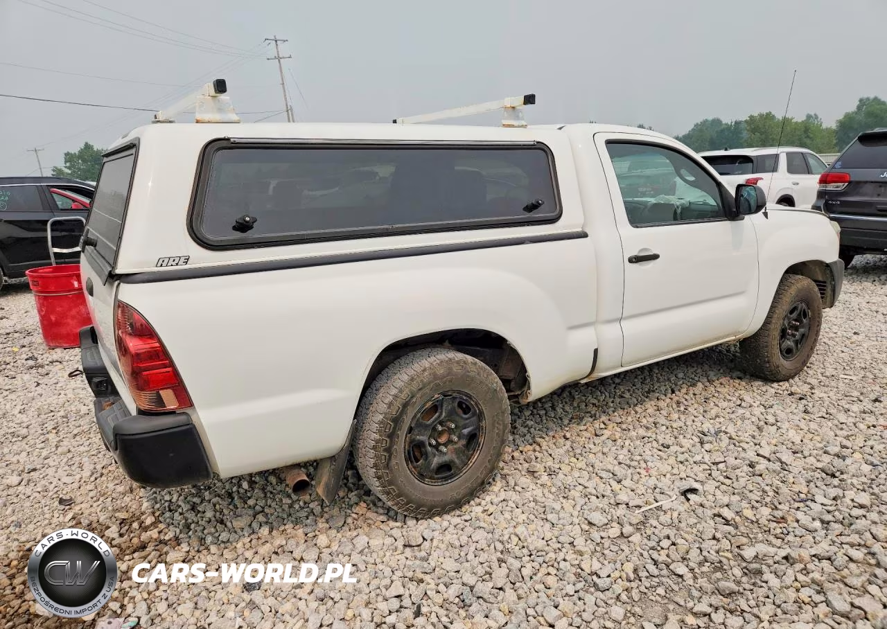 2014 Toyota Tacoma VIN:5TFNX4CN0EX033532 - 3