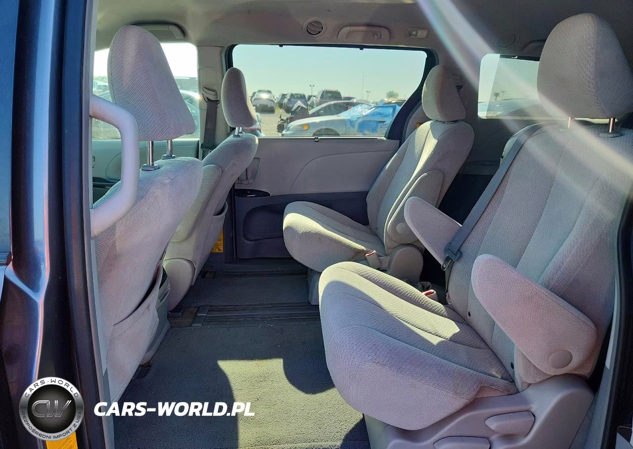 2013 Toyota Sienna Le VIN:5TDKK3DC2DS292682 - 11