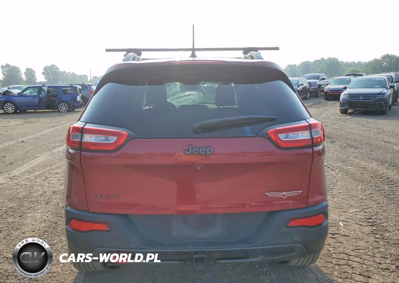2015 Jeep Cherokee Trailhawk VIN:1C4PJMBS7FW524673 - 6