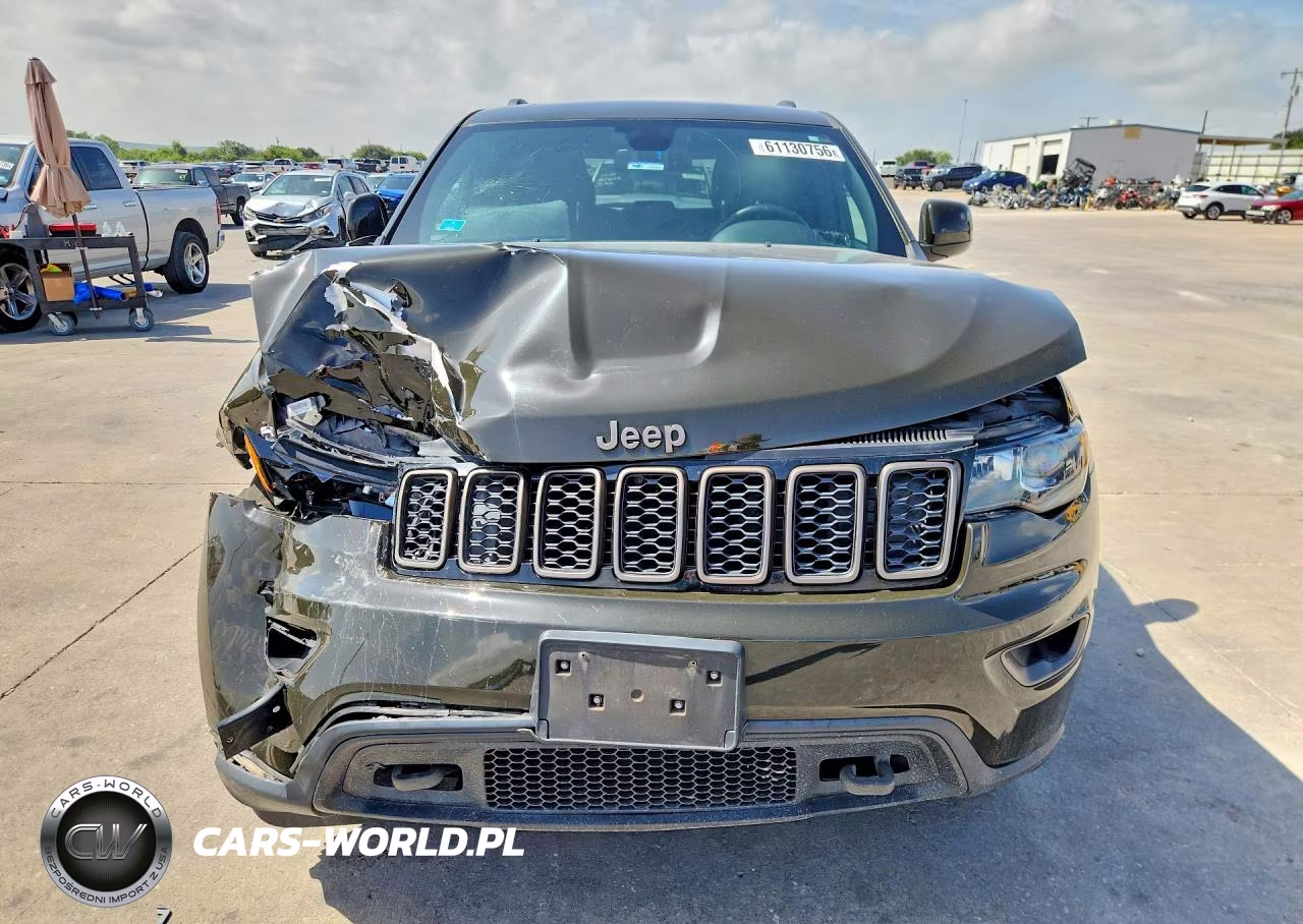 2016 Jeep Grand Cherokee Laredo VIN:1C4RJEAG4GC436646 - 5