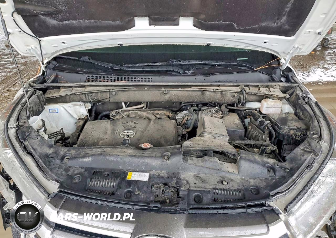 2019 Toyota Highlander Xle VIN:5TDKZRFH1KS569102 - 12