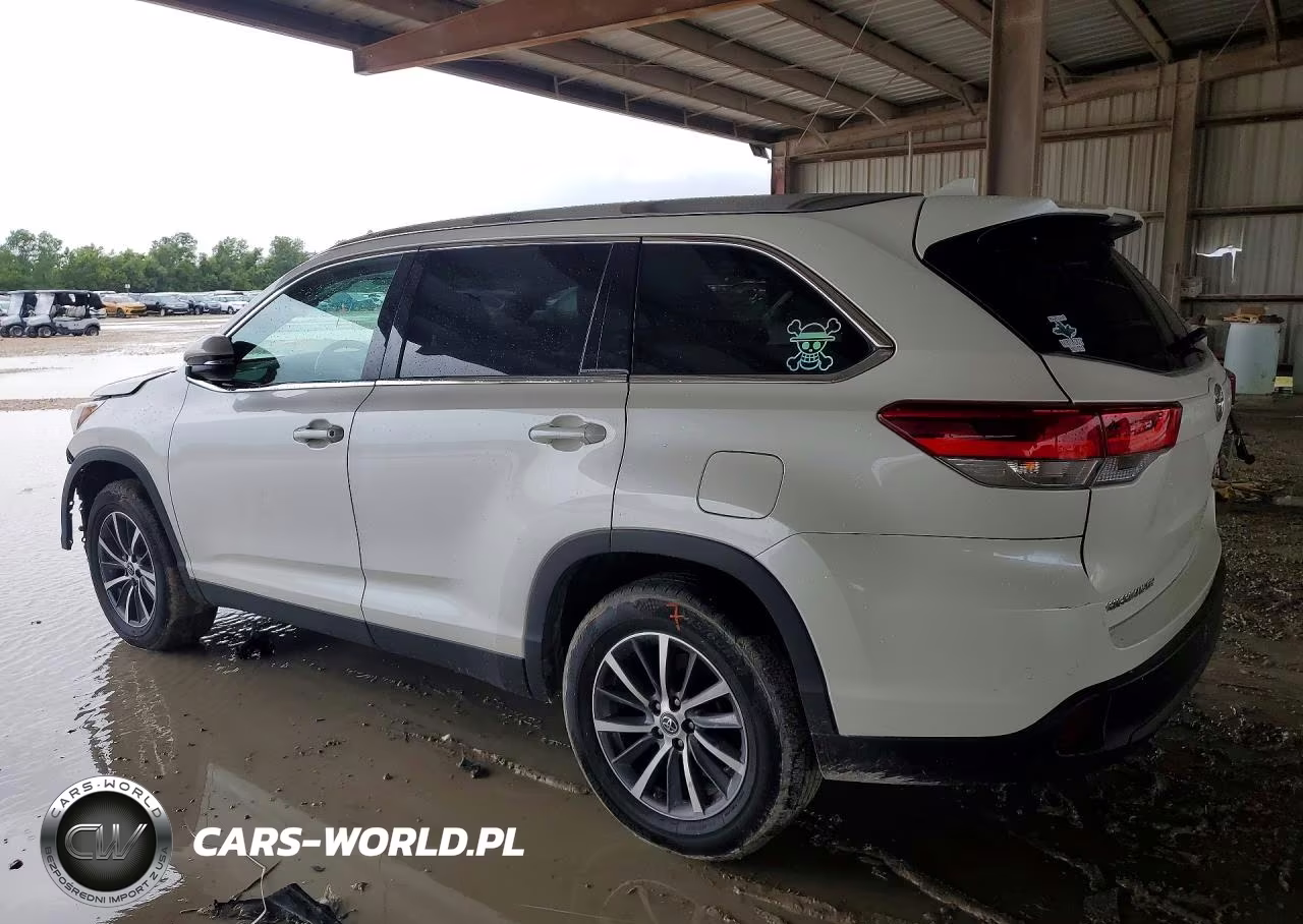 2019 Toyota Highlander Xle VIN:5TDKZRFH1KS569102 - 2