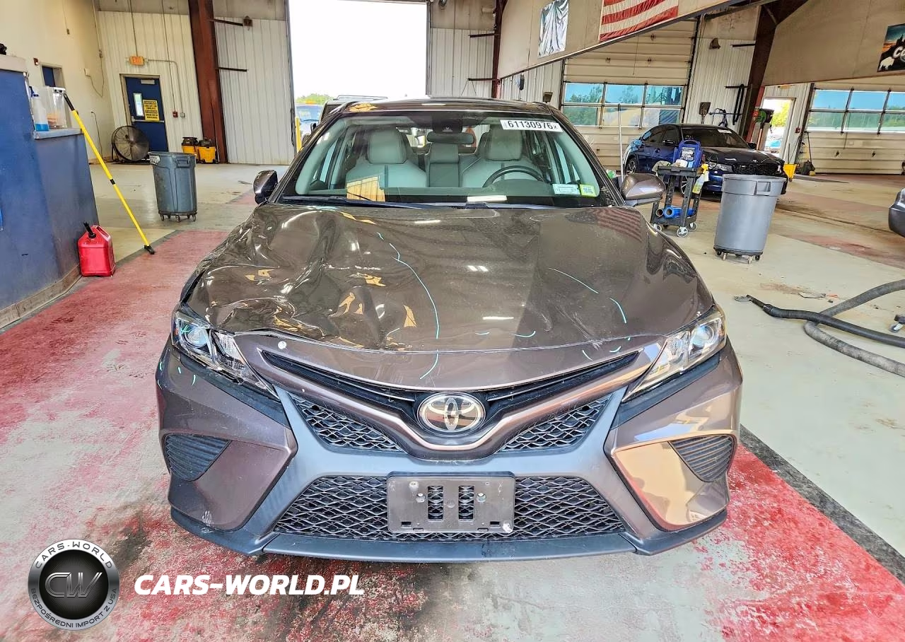 2020 Toyota Camry Se VIN:4T1G11AKXLU917375 - 5