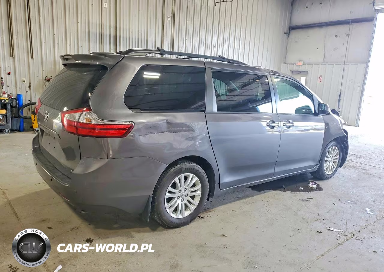 2017 Toyota Sienna Xle 8-Passenger VIN:5TDYZ3DC0HS893407 - 3
