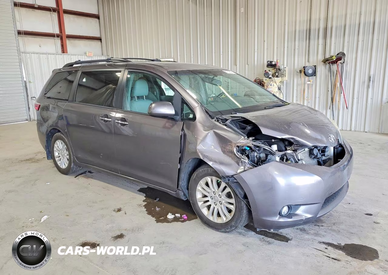 2017 Toyota Sienna Xle 8-Passenger VIN:5TDYZ3DC0HS893407 - 4