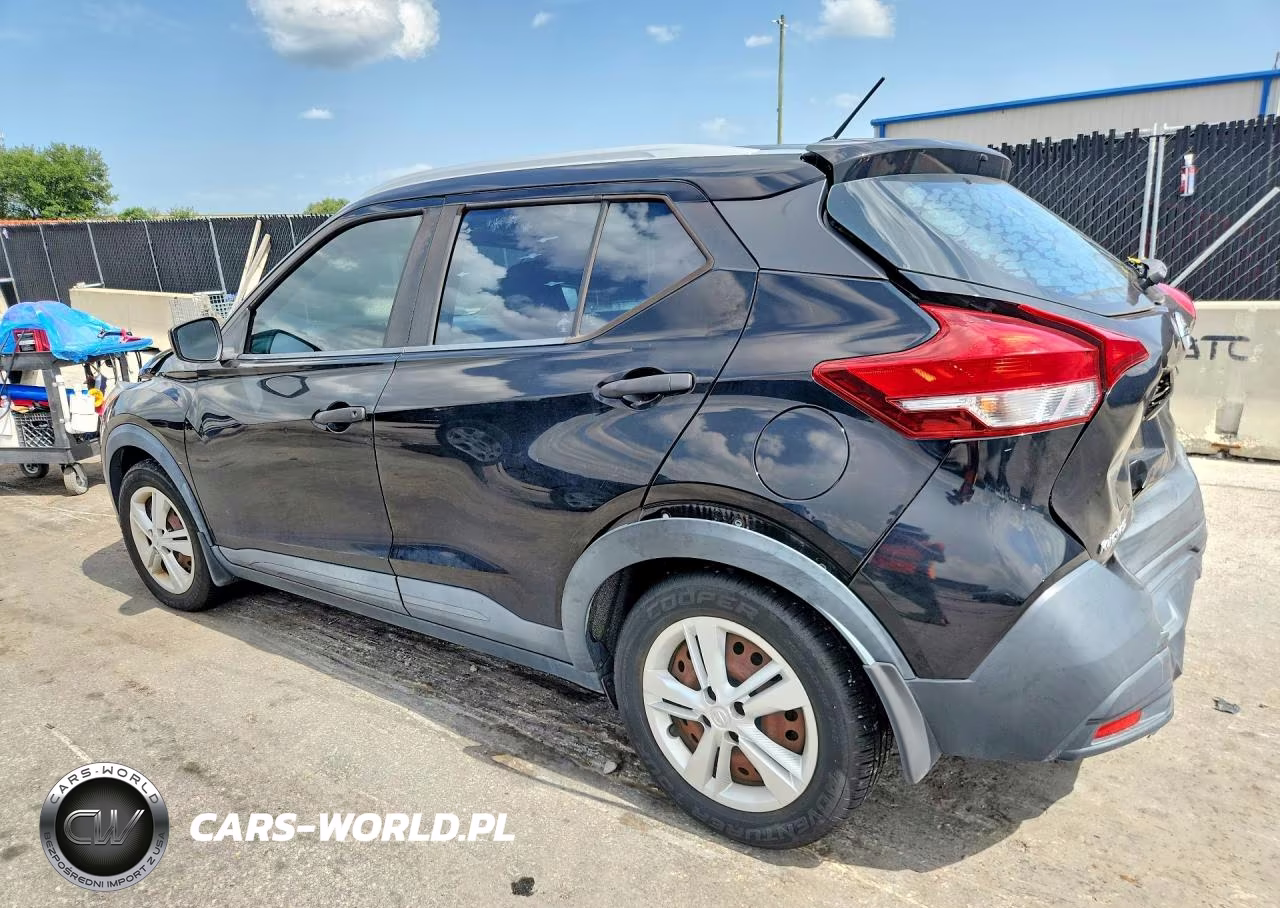 2018 Nissan Kicks S VIN:3N1CP5CU8JL523973 - 2