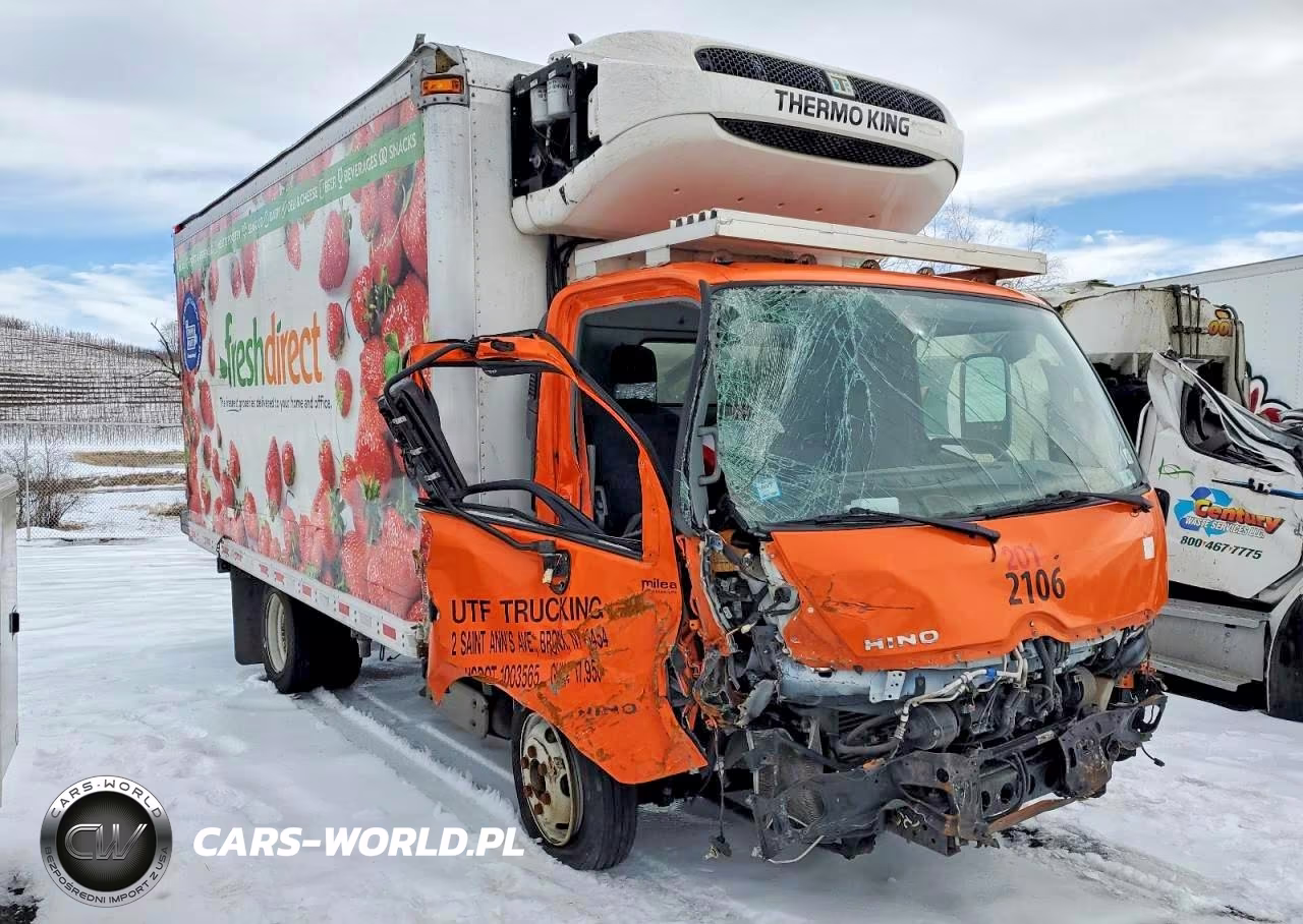 2020 Hino 195 Refrigerated Box Truck VIN:JHHRDM2H5LK009644 - 4