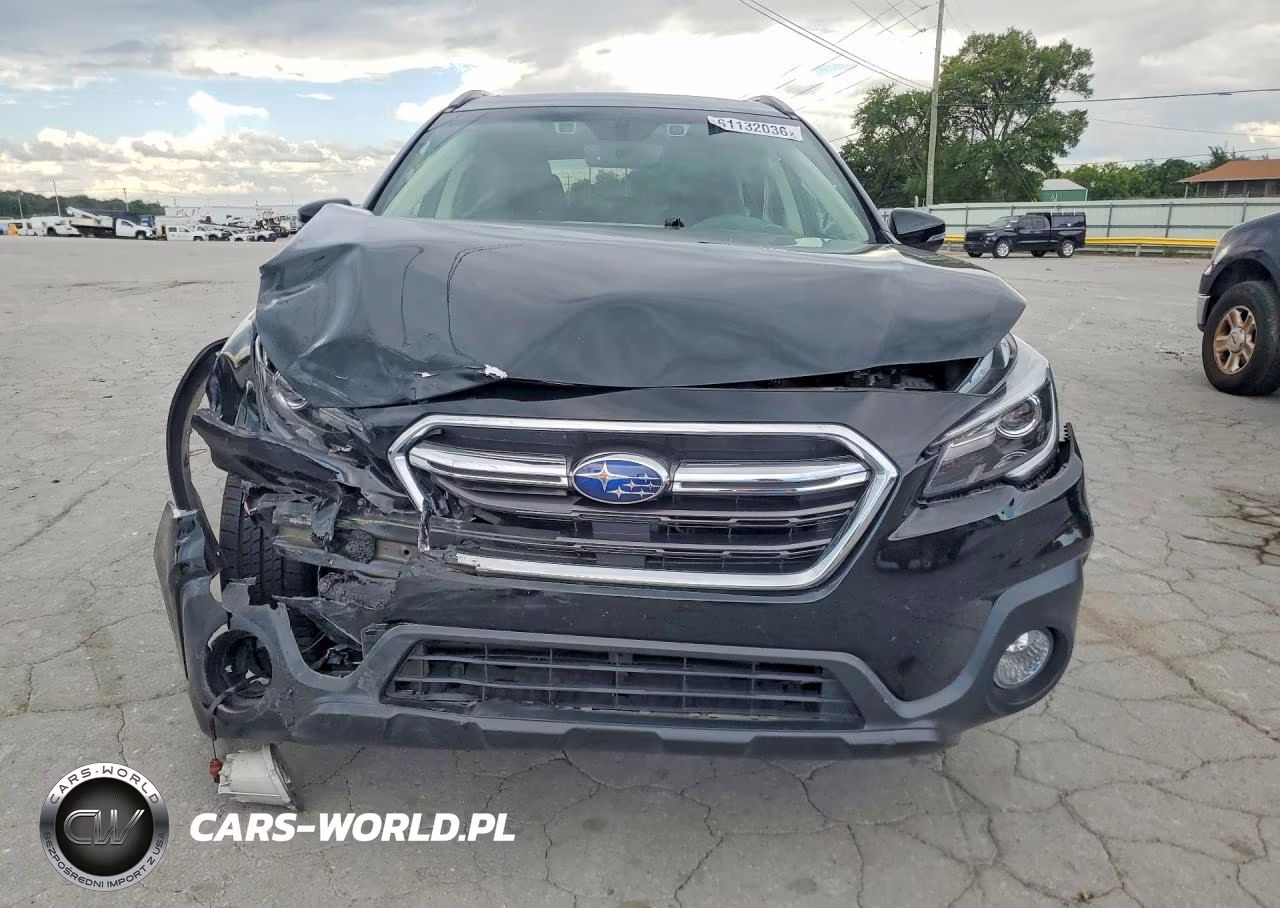 2018 Subaru Outback Touring VIN:4S4BSATC6J3317288 - 5