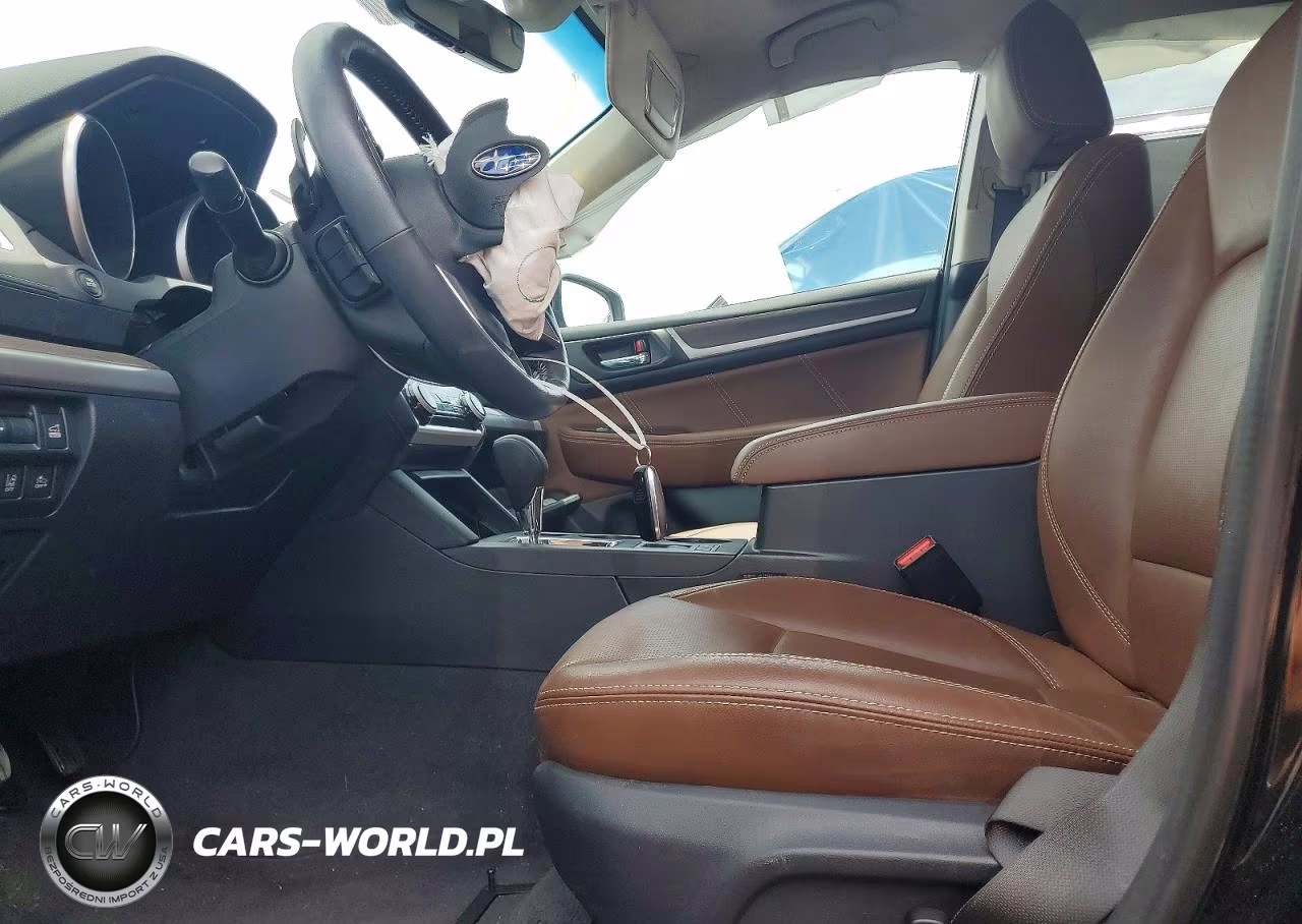 2018 Subaru Outback Touring VIN:4S4BSATC6J3317288 - 7