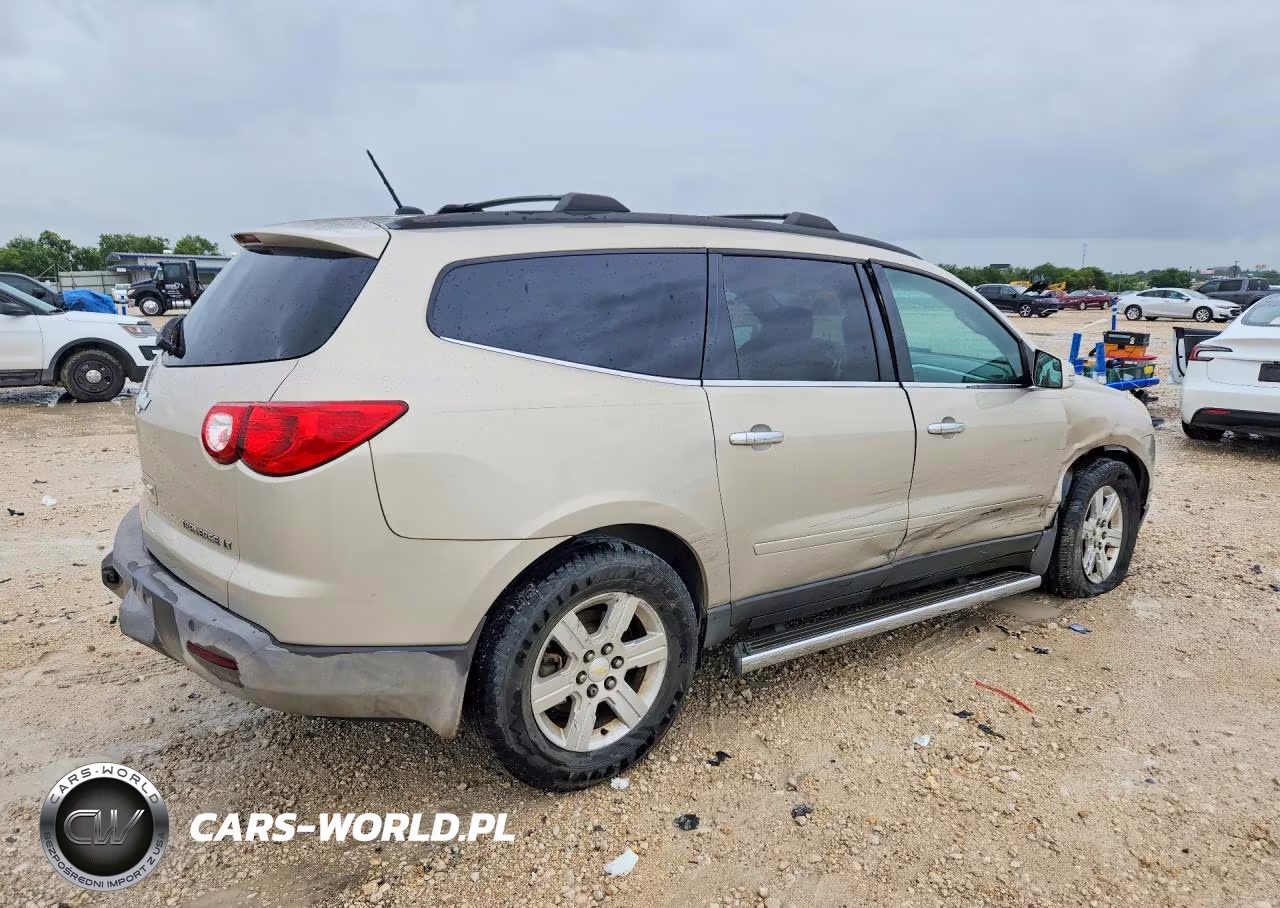 2011 Chevrolet Traverse Lt VIN:1GNKRGEDXBJ326802 - 3