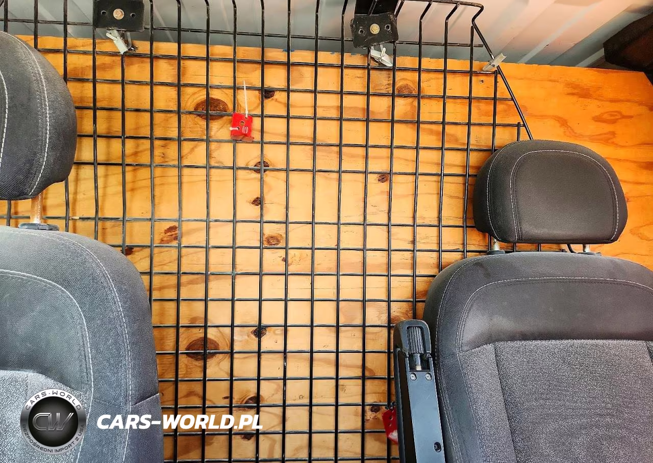 2018 Ram Promaster 1500 1500 Standard VIN:3C6TRVAG6JE115214 - 10
