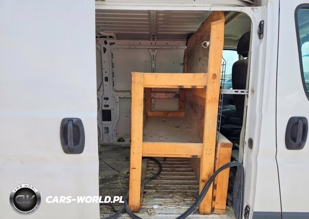 2018 Ram Promaster 1500 1500 Standard VIN:3C6TRVAG6JE115214 - 11