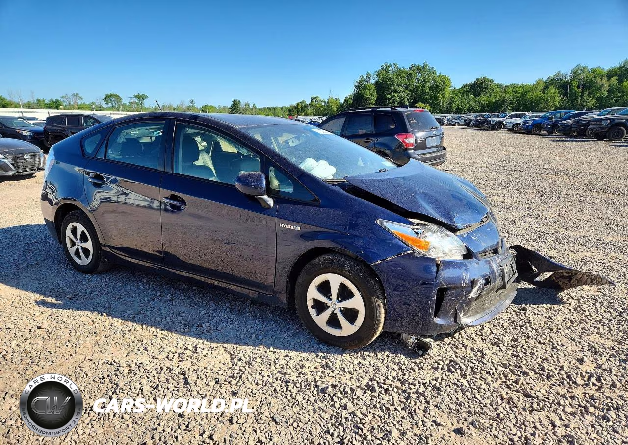 2015 Toyota Prius Four VIN:JTDKN3DU6F0466405 - 4