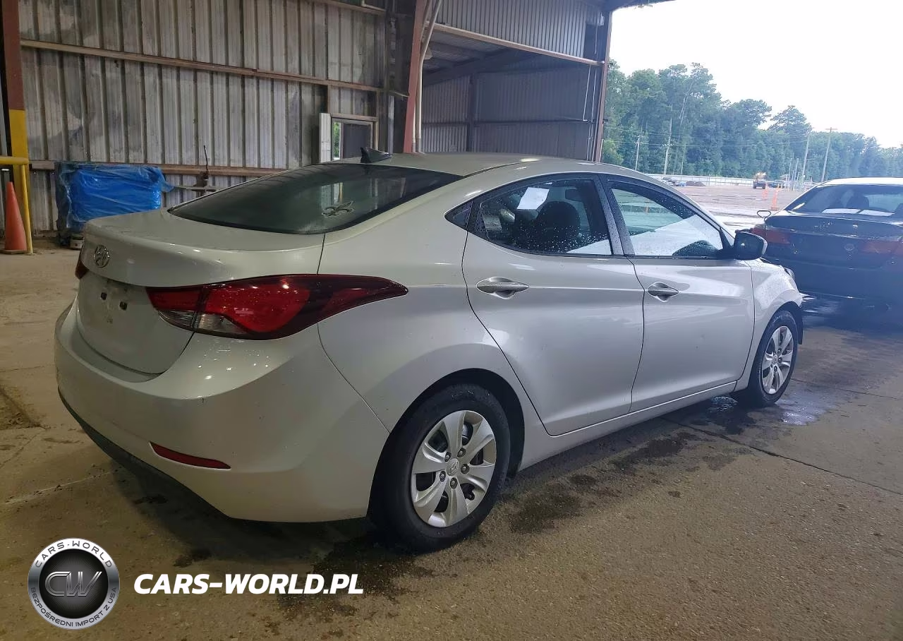 2016 Hyundai Elantra Se VIN:5NPDH4AE9GH715092 - 3