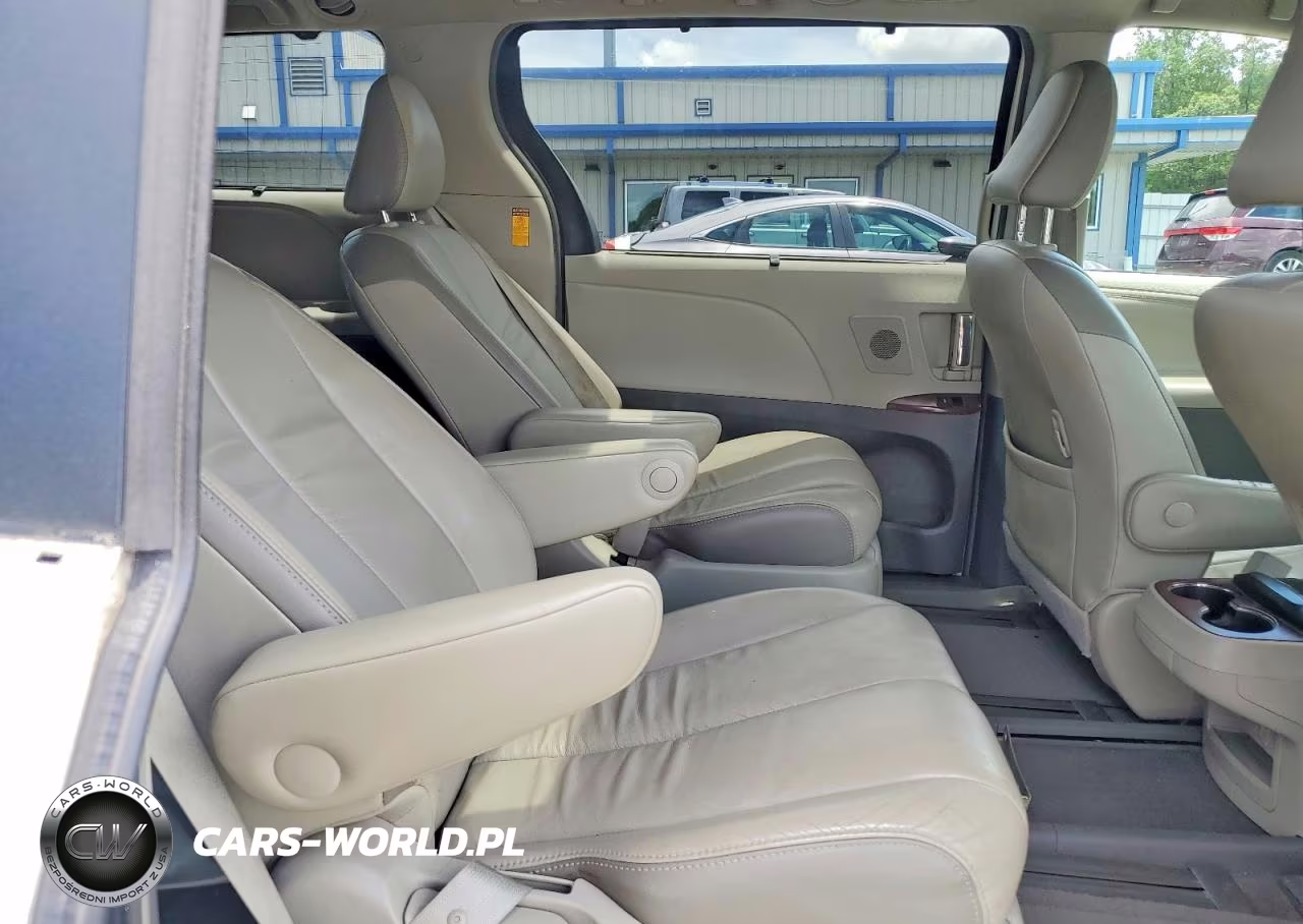 2014 Toyota Sienna Limited 7-Passenger VIN:5TDDK3DC1ES087249 - 10