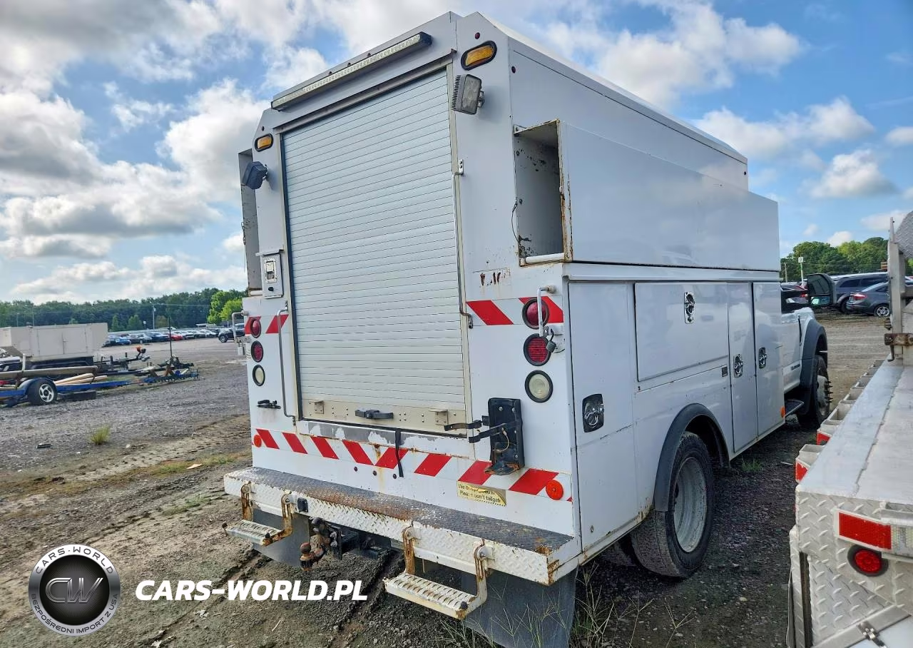 2017 Ford F550 Super Duty VIN:1FDUF5GT3HEB71073 - 3
