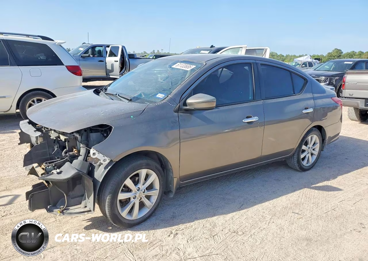 2015 Nissan Versa 1.6 Sl