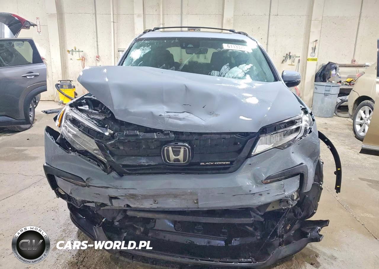 2022 Honda Pilot Black VIN:5FNYF6H77NB061327 - 5