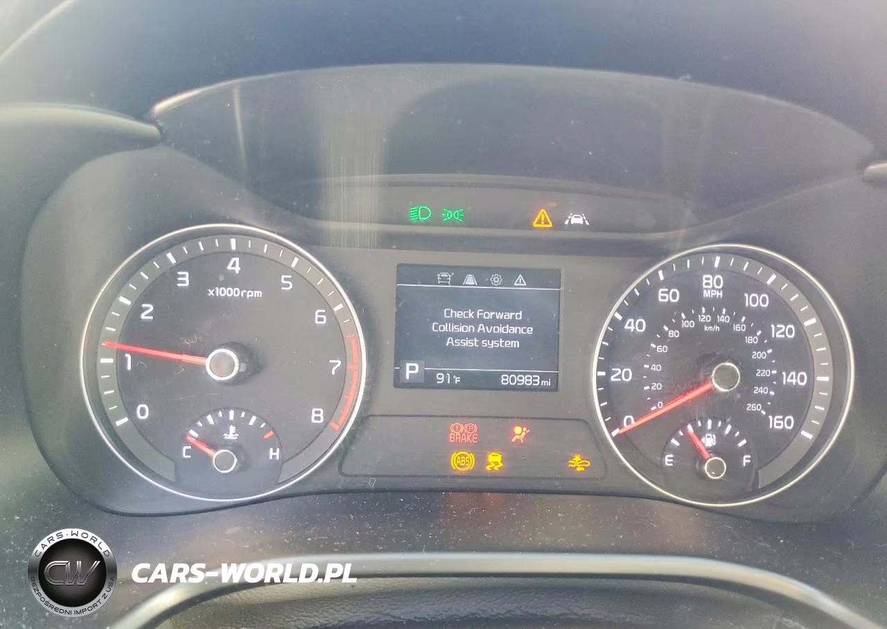 2019 Kia Forte S VIN:3KPF34AD8KE015186 - 9