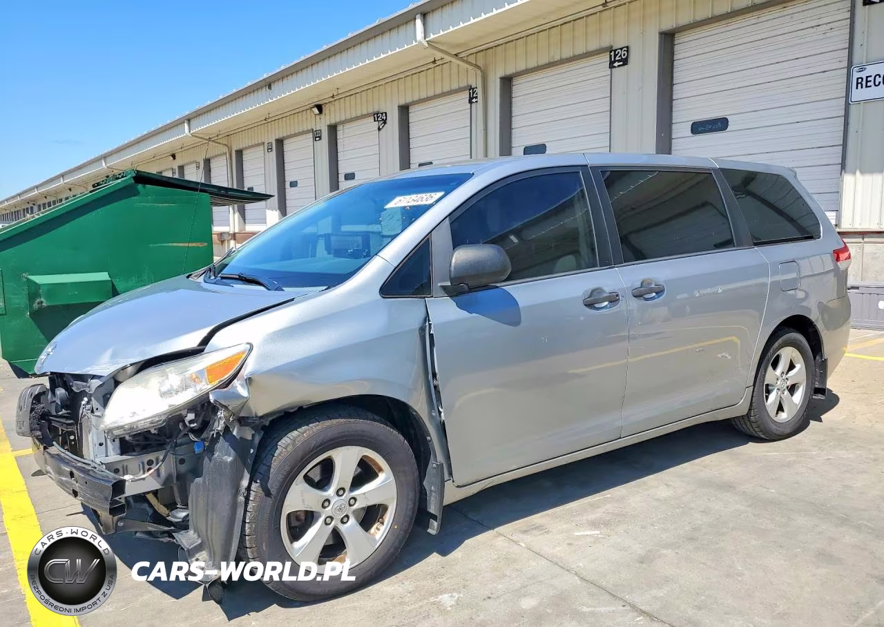 2014 Toyota Sienna L 7-Passenger