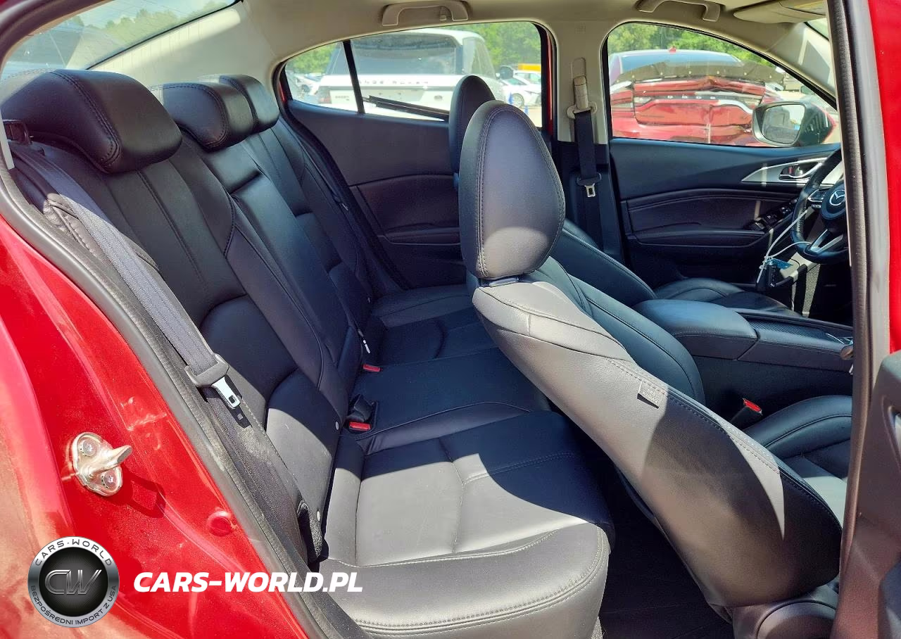 2018 Mazda 3 Touring VIN:3MZBN1V33JM255126 - 10