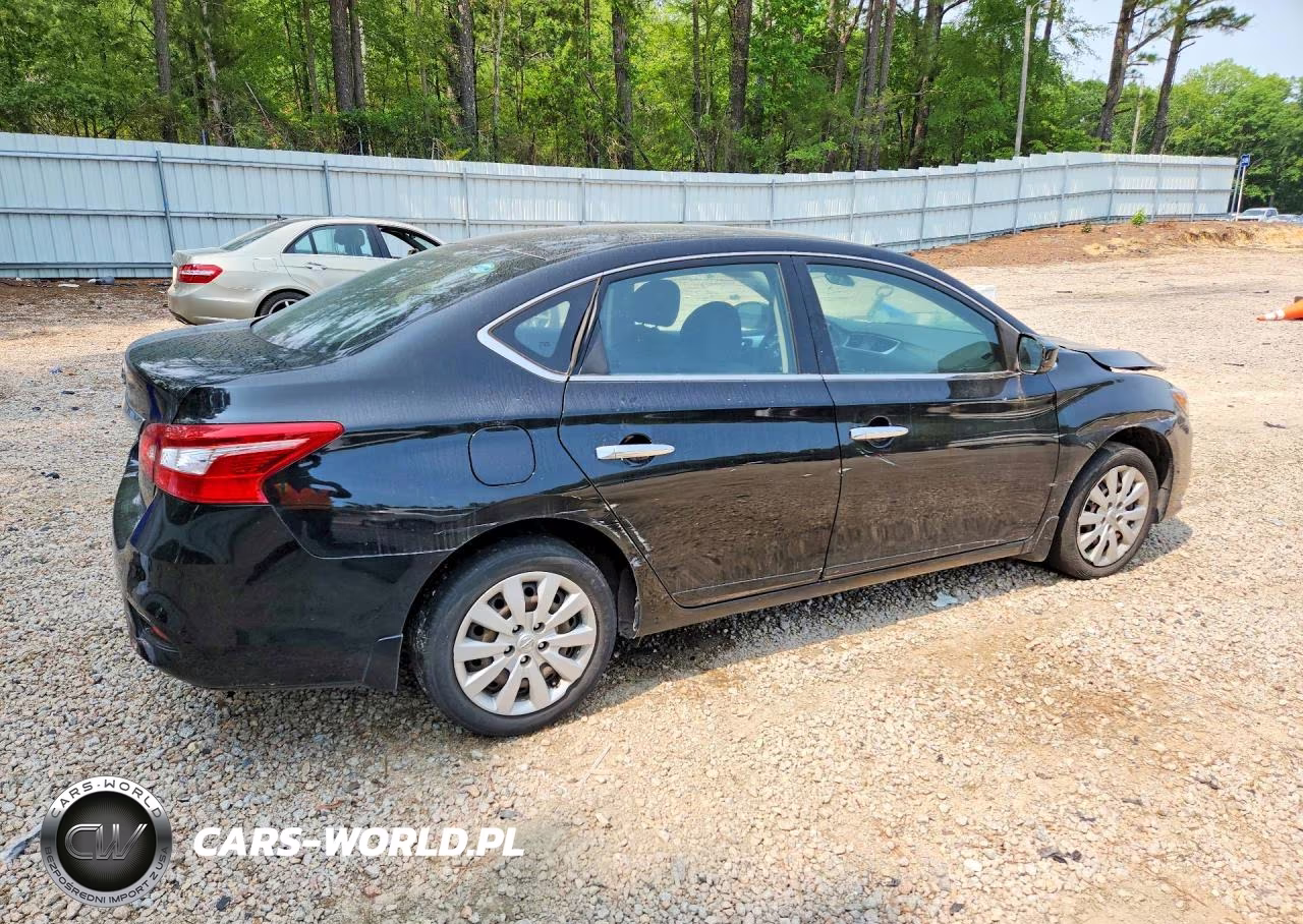 2018 Nissan Sentra S VIN:3N1AB7AP7JY318582 - 3