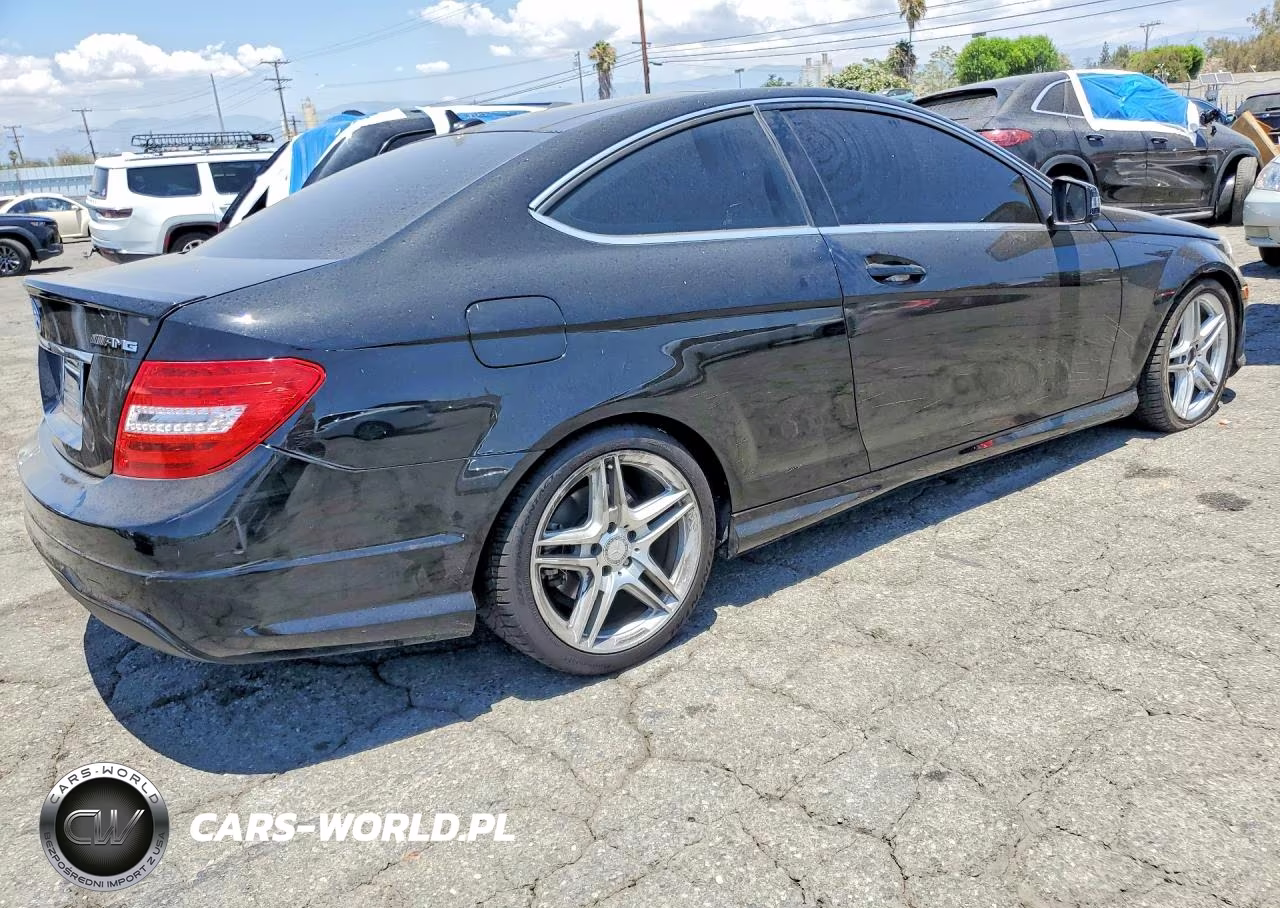 2015 Mercedes-Benz C 250 VIN:WDDGJ4HB7FG385734 - 3