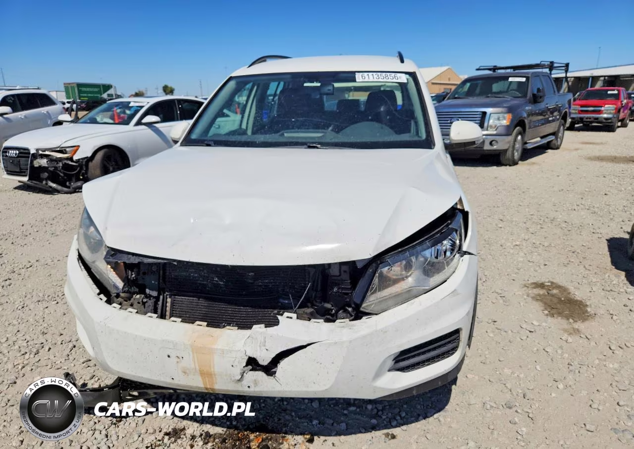 2016 Volkswagen Tiguan S VIN:WVGBV7AX3GW559561 - 5