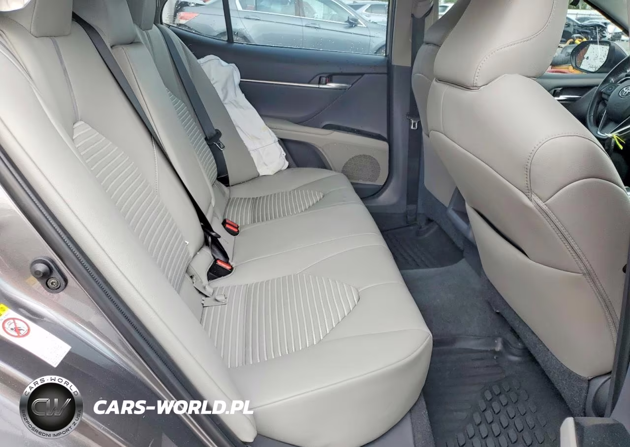 2018 Toyota Camry Se VIN:4T1B11HK3JU157173 - 10