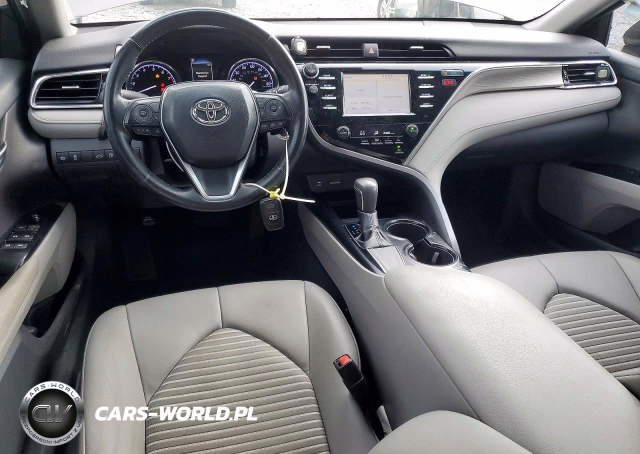 2018 Toyota Camry Se VIN:4T1B11HK3JU157173 - 8