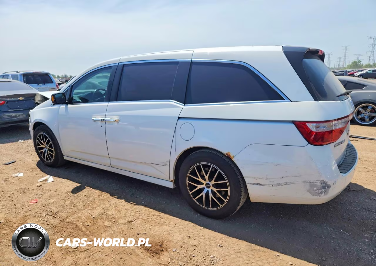 2011 Honda Odyssey Touring VIN:5FNRL5H90BB084467 - 2