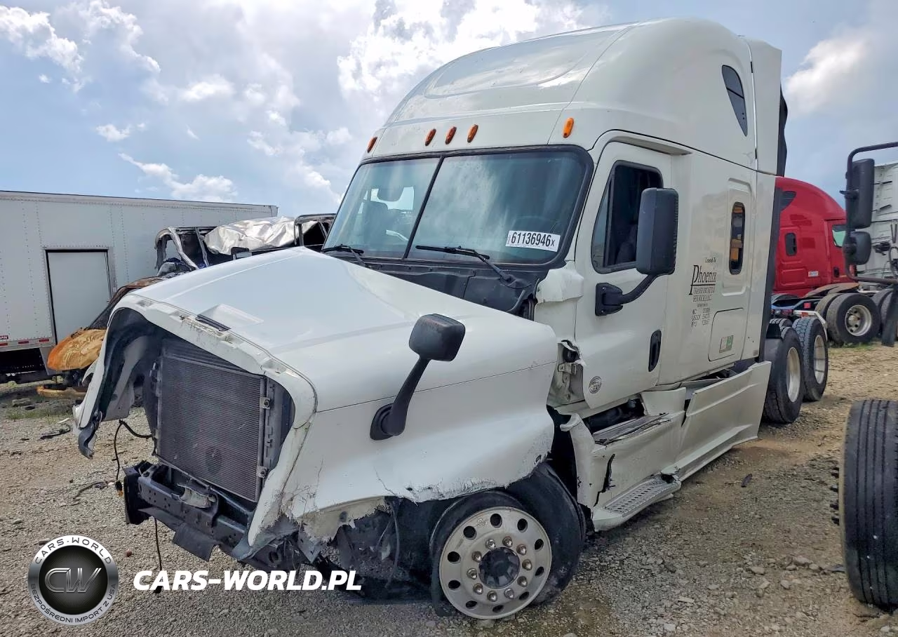 2014 Freightliner Cascadia Semi Truck