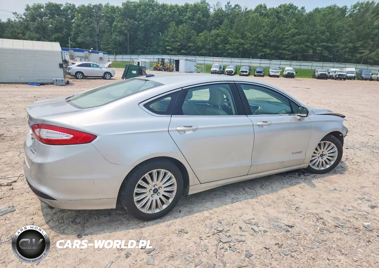 2016 Ford Fusion Se Hybrid VIN:3FA6P0LU0GR311965 - 3