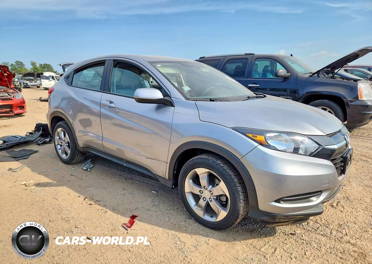 2018 Honda Hr-V Lx VIN:3CZRU6H39JG703147 - 4
