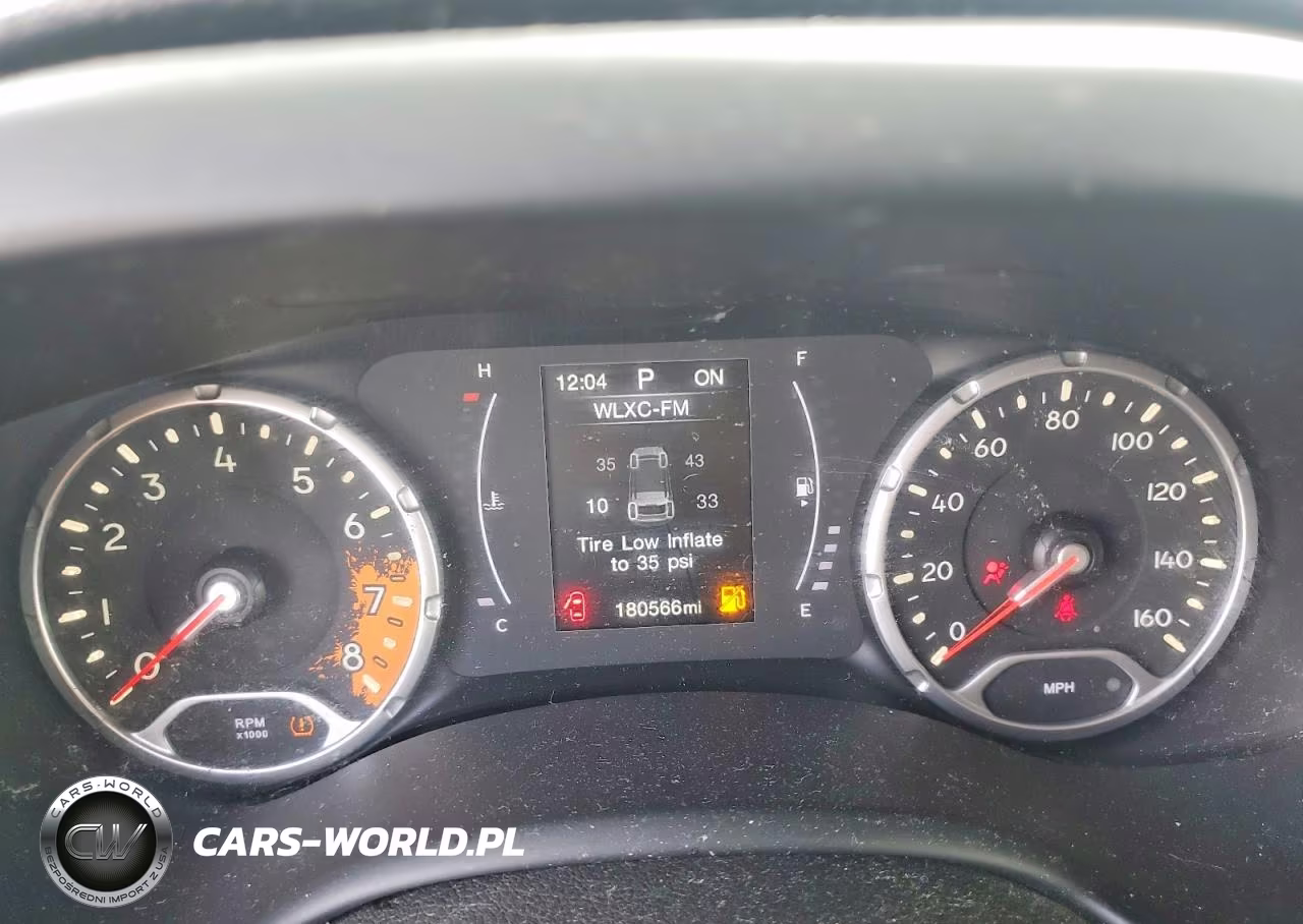 2018 Jeep Renegade Latitude VIN:ZACCJABB0JPJ60189 - 9